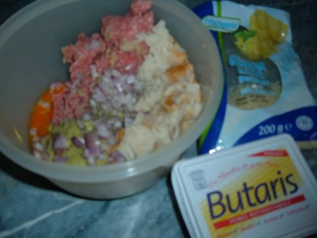 Rezept: Hack: Frikadellen Bild Nr. 3 Hack: Frikadellen - Rezept - Bild Nr. 3