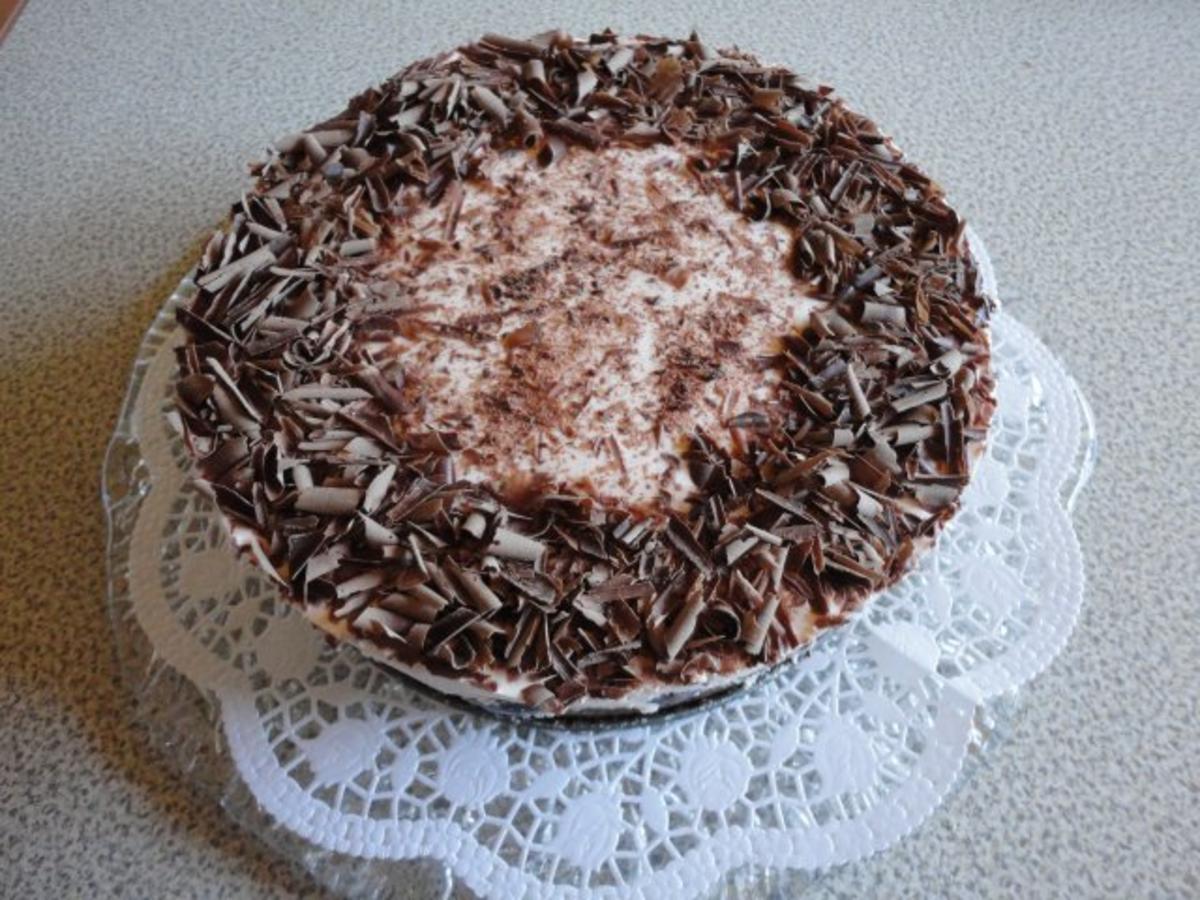 Schokolade - Pflaumen - Torte - Rezept - Bild Nr. 2