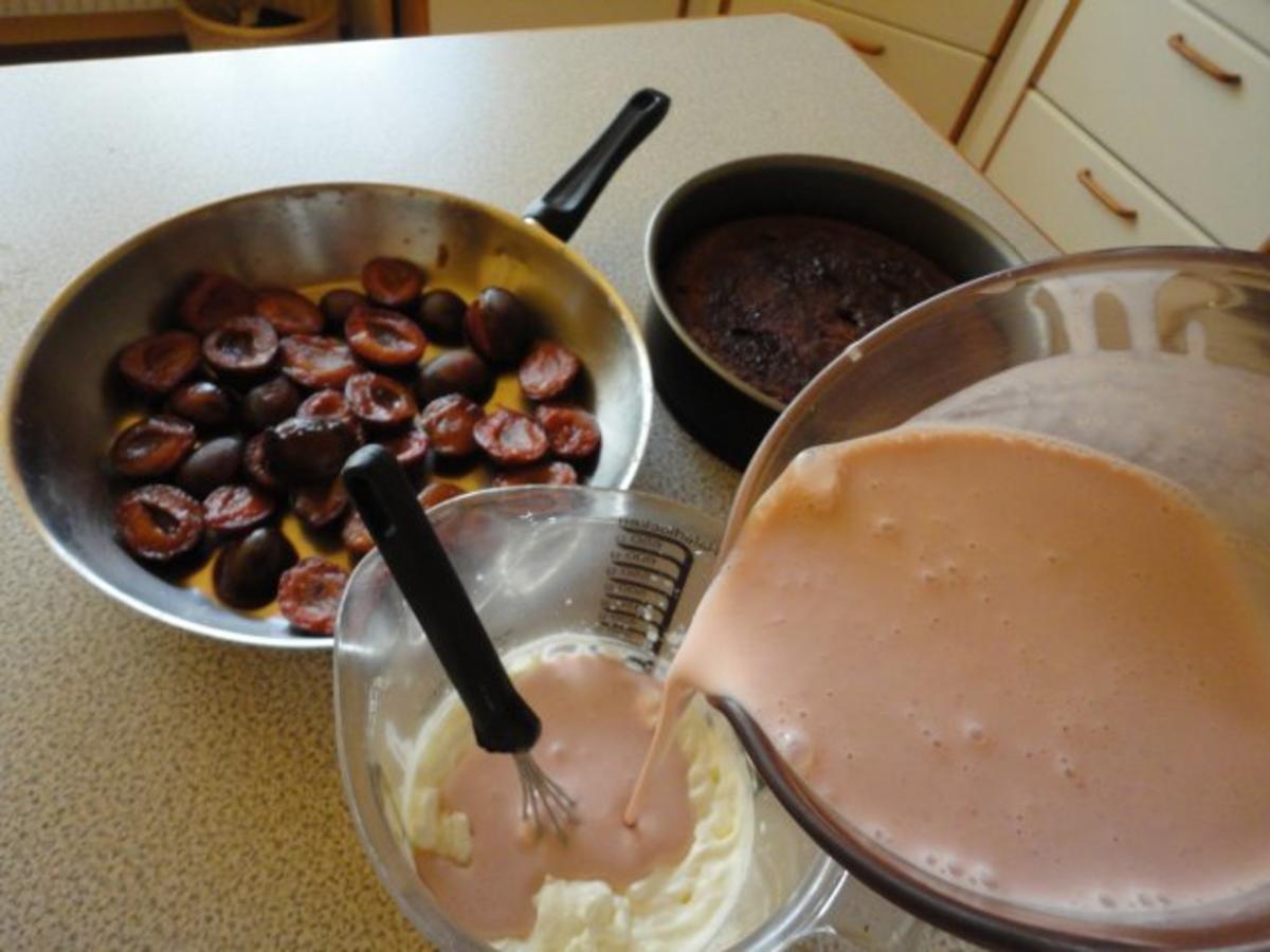 Schokolade - Pflaumen - Torte - Rezept - Bild Nr. 11