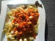 Rezept: rote Linsen mit Feta und getrรผffelten Nudeln rote Linsen mit Feta und getrรผffelten Nudeln - Rezept