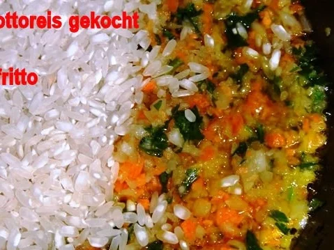 Soffritto-Risotto mit Zucchiniblueten - Rezept - Bild Nr. 3