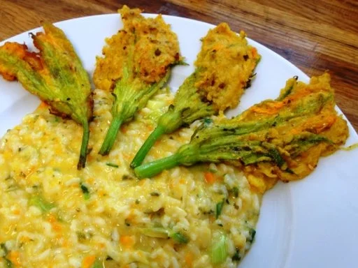 Soffritto-Risotto mit Zucchiniblueten - Rezept - Bild Nr. 6