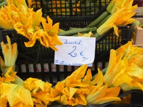 Soffritto-Risotto mit Zucchiniblueten - Rezept - Bild Nr. 7