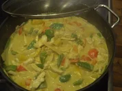 Hähnchen badet in Kokosmilchbad.......... mit Physalis - Rezept