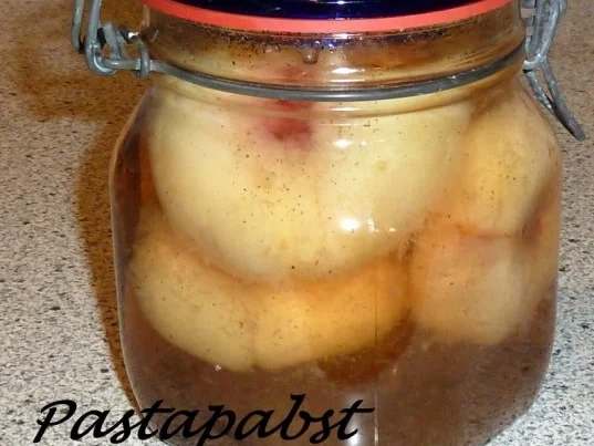 Pochierte Weinbergpfirsiche - Rezept