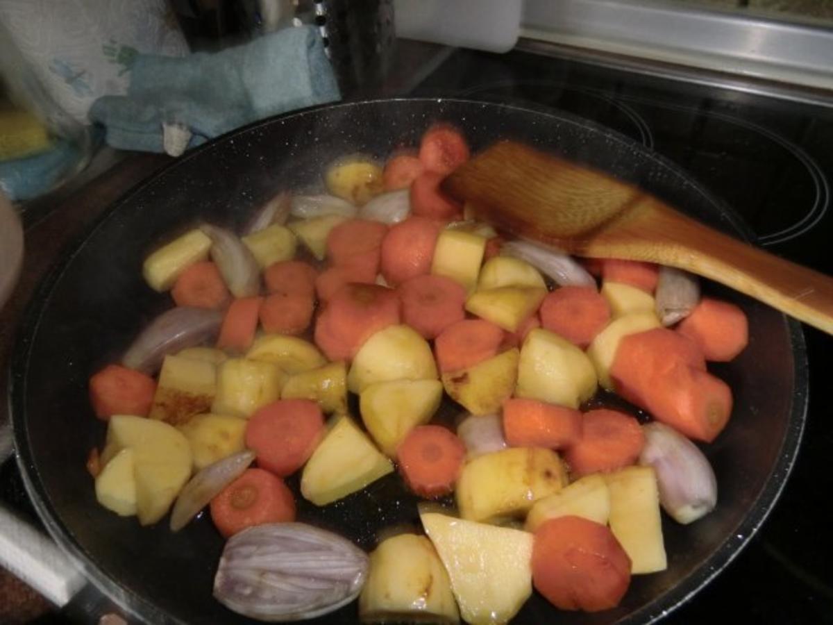 Ofenschnitzel unter einer Senfkruste mit Balsamico-Gemüse - Rezept - Bild Nr. 4