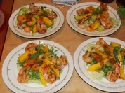 PIKANTER SALAT VON ZWEIERLEI MELONEN MIT GEBRATENEN RIESENCREVETTEN - Rezept