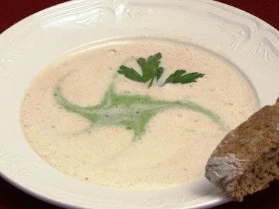 Schaumsüppchen von der Petersilienwurzel - Rezept