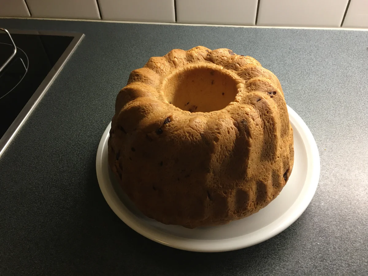 Rezept: ELSÄSSER SPECKGUGELHOPF Bild Nr. 4 ELSÄSSER SPECKGUGELHOPF - Rezept - Bild Nr. 4