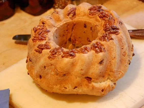 Rezept: ELSÄSSER SPECKGUGELHOPF ELSÄSSER SPECKGUGELHOPF - Rezept