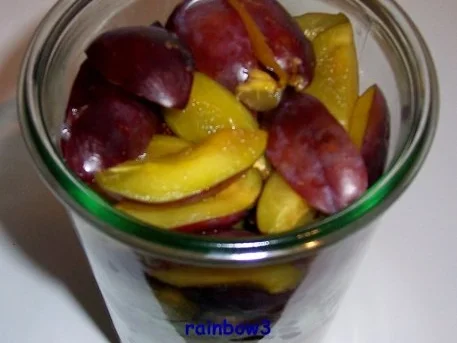 Rezept: Einmachen: Pflaumen für Kuchen ... ala Oma Bild Nr. 2 Einmachen: Pflaumen für Kuchen ... ala Oma - Rezept - Bild Nr. 2