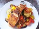 Lachs mit mediterranem Gemüse - Rezept