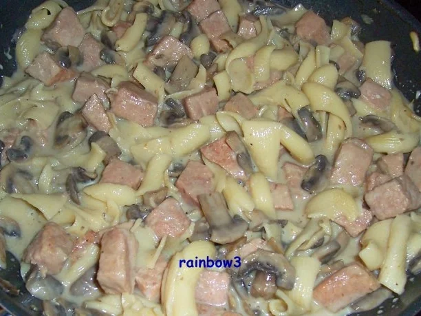 Rezept: Kochen: Kasseler-Pilz-Pfanne Kochen: Kasseler-Pilz-Pfanne - Rezept