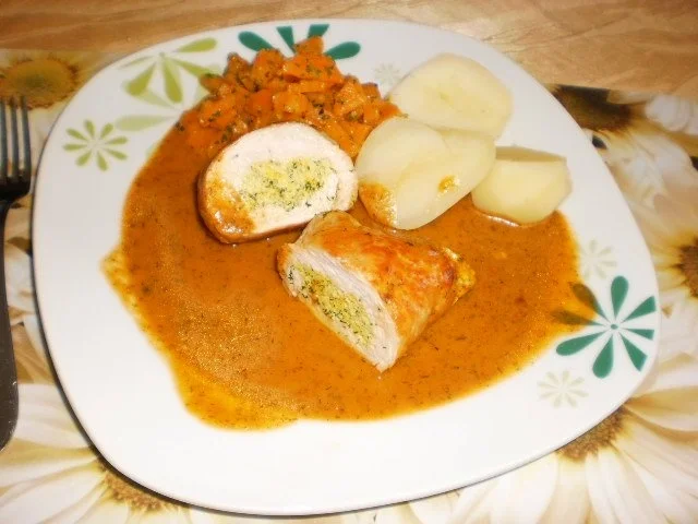 Gefülltes Putenschnitzel mit Gemüse - Rezept