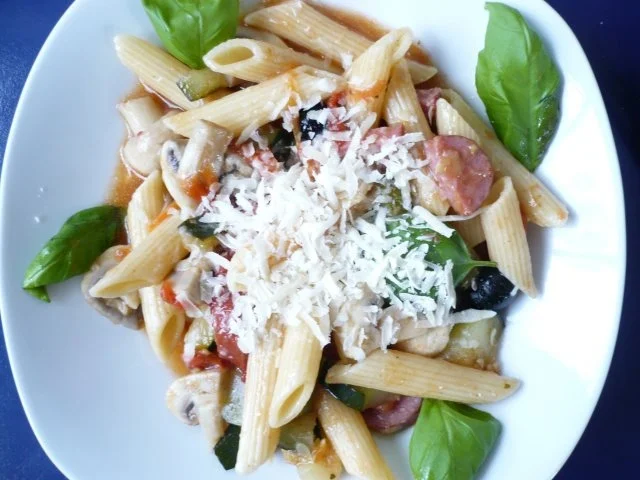 Rezept: Mediterrane Penne mit Cabanossi Mediterrane Penne mit Cabanossi - Rezept