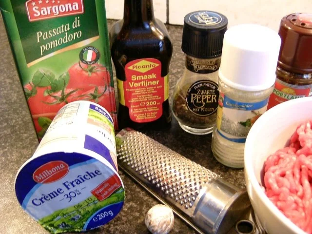 Rezept: PERLEN VOM HACK im roten "Meer" Bild Nr. 4 PERLEN VOM HACK im roten "Meer" - Rezept - Bild Nr. 4