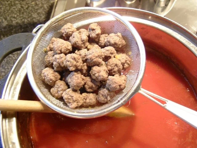 Rezept: PERLEN VOM HACK im roten "Meer" Bild Nr. 12 PERLEN VOM HACK im roten "Meer" - Rezept - Bild Nr. 12