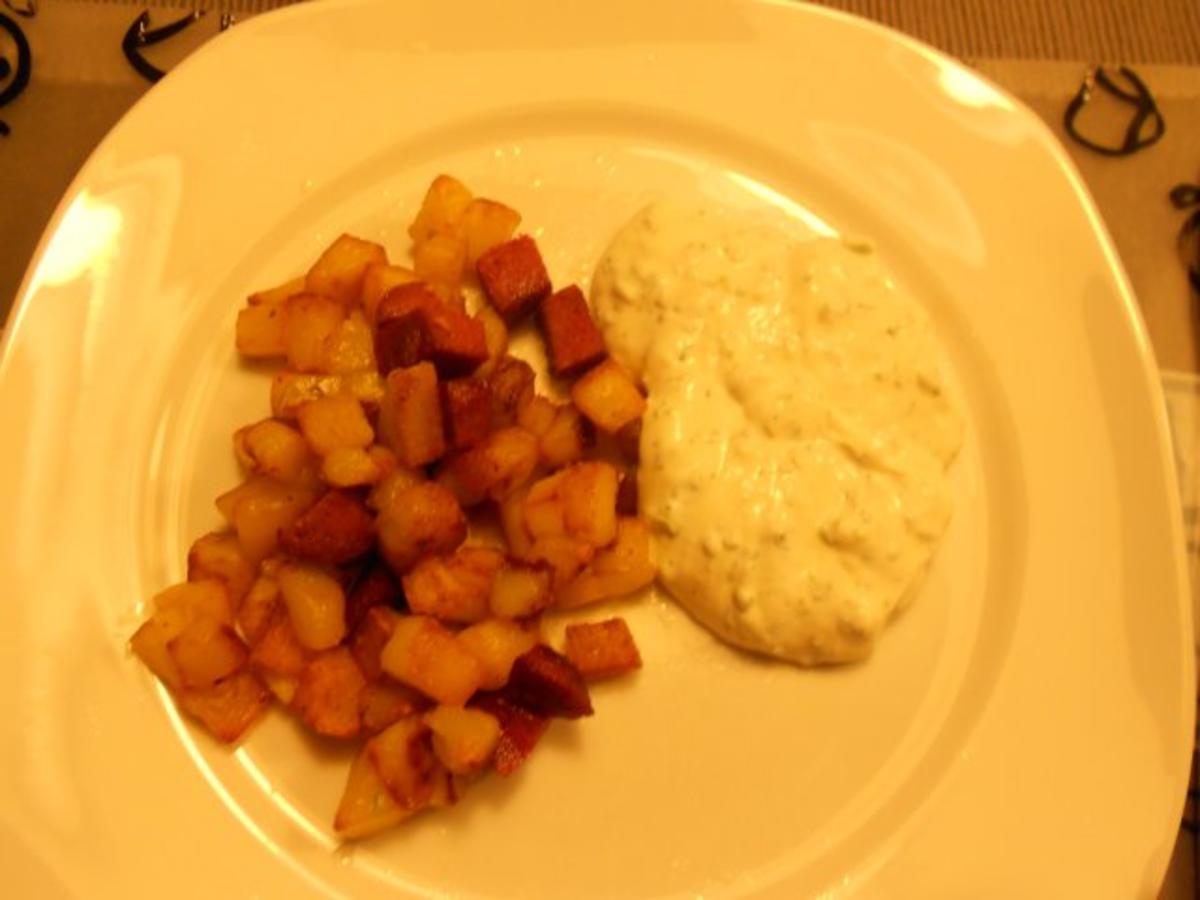 Röstkartoffeln mit Sucuk - Rezept mit Bild - kochbar.de