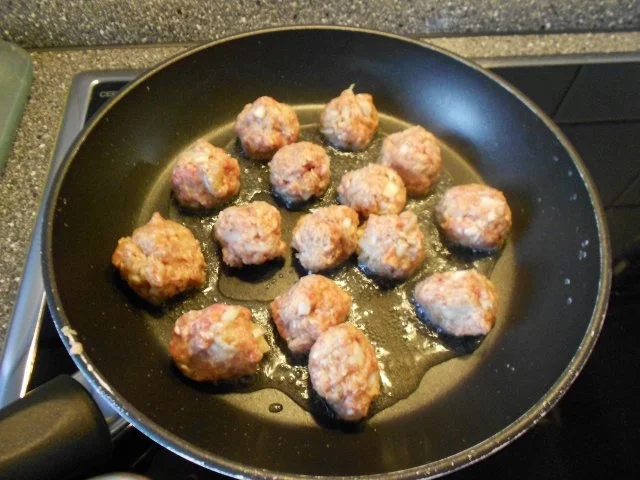 Rezept: Nudel-Auflauf ala Hackbällchen Toskana (ohne Tütchen!) Bild Nr. 5 Nudel-Auflauf ala Hackbällchen Toskana (ohne Tütchen!) - Rezept - Bild Nr. 5