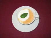 Rezept: Flambierte Hamburger Hummersuppe mit Anissahne Flambierte Hamburger Hummersuppe mit Anissahne - Rezept