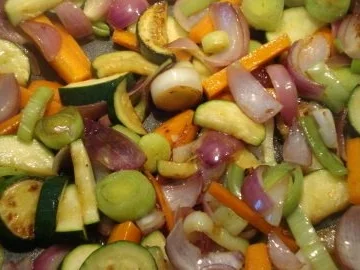 Rezept: Wurstgulasch in Tomatensoße Bild Nr. 8 Wurstgulasch in Tomatensoße - Rezept - Bild Nr. 8