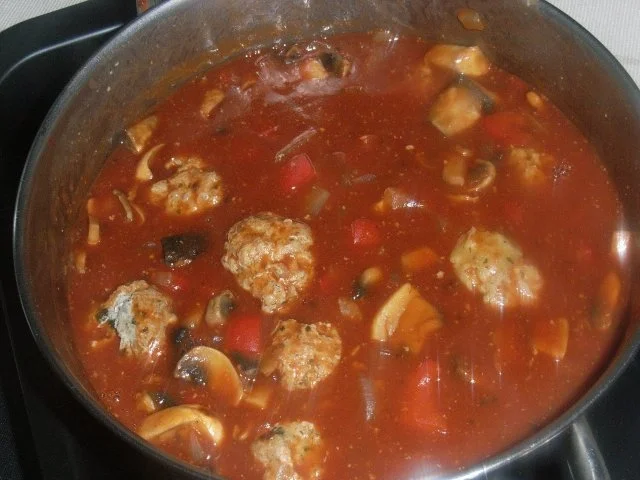 Rezept: BiNe` S CHAMPIGNON - PAPRIKA - BÆLLCHEN Bild Nr. 3 BiNe` S CHAMPIGNON - PAPRIKA - BÆLLCHEN - Rezept - Bild Nr. 3