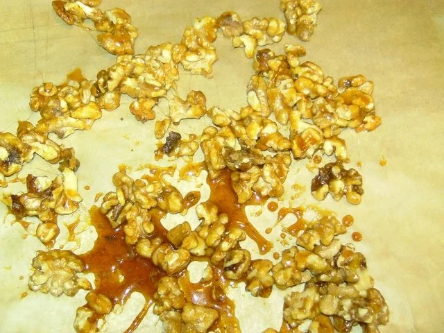 Eis mit Teig und caramelisierten Walnüssen - Rezept - Bild Nr. 4