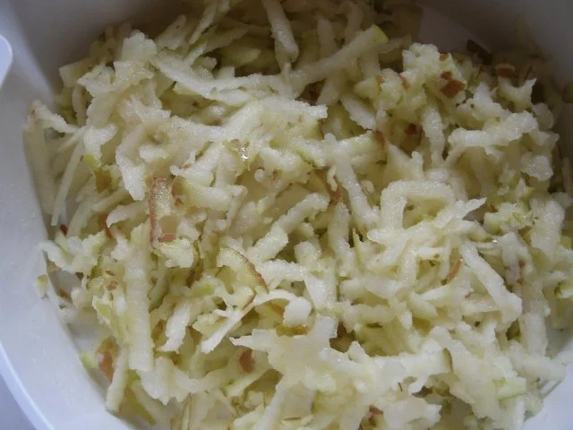 Rezept: Apfelpfannkuchen mit Ingwer und Zitronenthymian Bild Nr. 5 Apfelpfannkuchen mit Ingwer und Zitronenthymian - Rezept - Bild Nr. 5