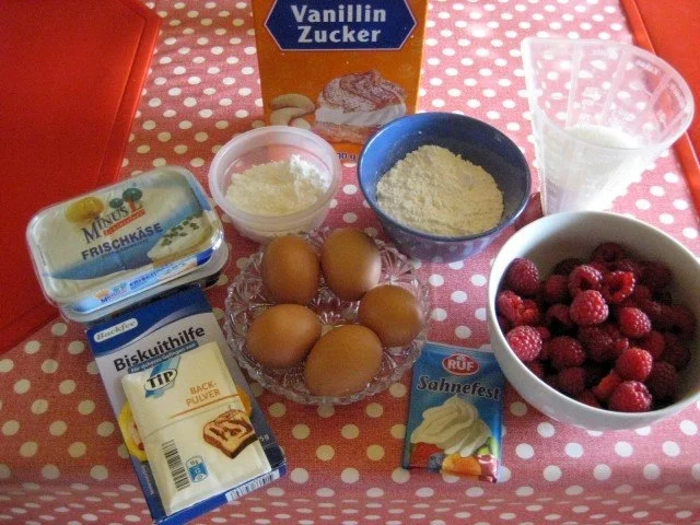 Rezept: Himbeerrolle * Laktosefrei * Bild Nr. 2 Himbeerrolle * Laktosefrei * - Rezept - Bild Nr. 2