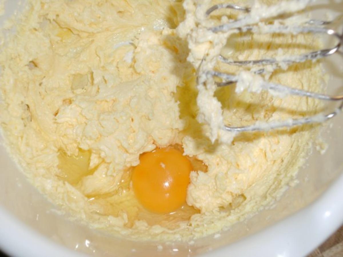 Zwetschgenkuchen mit Streusel auf Quark - Rezept - Bild Nr. 4