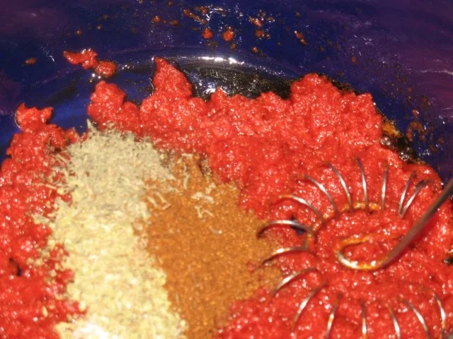 Rezept: Pasta - Fusilli an meiner allzeit bewährten schnellen Tomatensauce Bild Nr. 5 Pasta - Fusilli an meiner allzeit bewährten schnellen Tomatensauce - Rezept - Bild Nr. 5