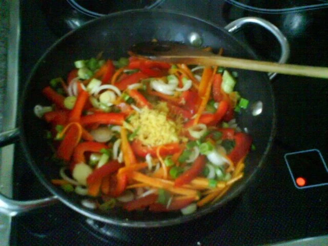 Schollenfilet unter Senf-Nusskruste an Zitronen-Buttergemüse - Rezept - Bild Nr. 15