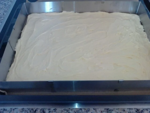 Rezept: Zitronenschnitte Bild Nr. 2 Zitronenschnitte - Rezept - Bild Nr. 2