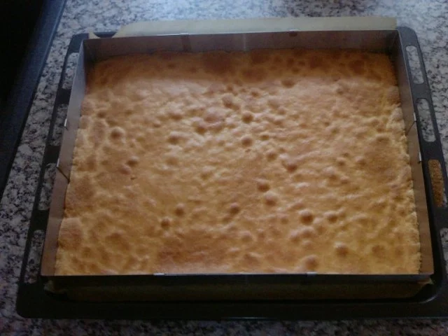 Rezept: Zitronenschnitte Bild Nr. 4 Zitronenschnitte - Rezept - Bild Nr. 4