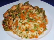 Gemüsenudeln und scharfe Hähnchenpfanne - Rezept