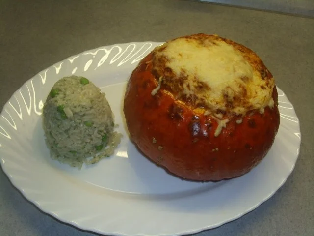 Hokaido gefüllt mit Hackfleisch und Schafskäse - Rezept