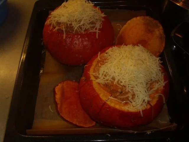 Hokaido gefüllt mit Hackfleisch und Schafskäse - Rezept - Bild Nr. 5