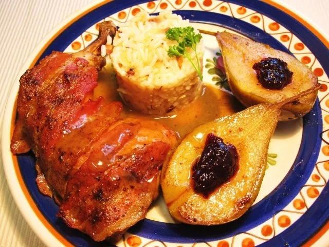 Rezept: Hähnchenschenkel mit Birnen und Wein ... Hähnchenschenkel mit Birnen und Wein ... - Rezept