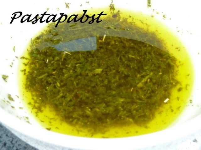 Kräuter-Hähnchen-Marinade - Rezept - Bild Nr. 2