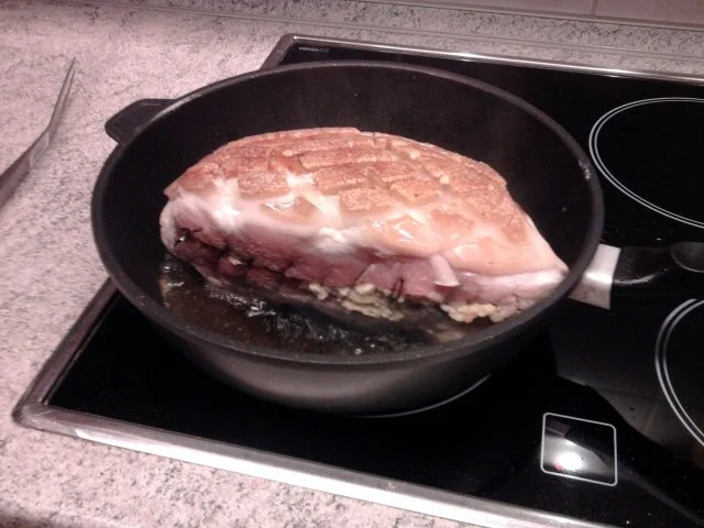 Rezept: Gefüllter Krustenbraten Bild Nr. 11 Gefüllter Krustenbraten - Rezept - Bild Nr. 11