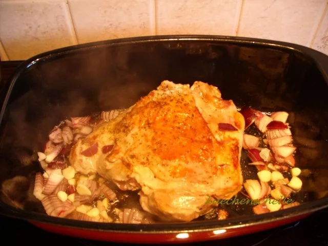 Rezept: Putenbraten in Tomaten-Estragon-Soße Bild Nr. 4 Putenbraten in Tomaten-Estragon-Soße - Rezept - Bild Nr. 4