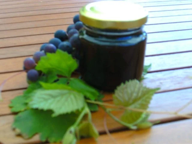 Rezept: Rotwein- Gelee auf Vorrat, zum kochen.. Rotwein- Gelee auf Vorrat, zum kochen.. - Rezept