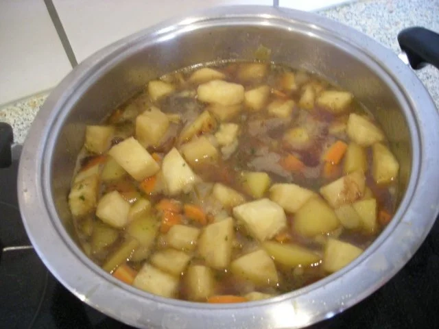 Rezept: Selleriesüppchen... Bild Nr. 4 Selleriesüppchen... - Rezept - Bild Nr. 4