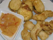 Hähnchenstreifen und Zucchini in Tempura mit Ananas-Chutney - Rezept