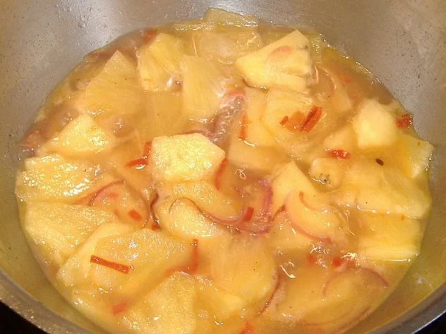 Rezept: Hähnchenstreifen und Zucchini in Tempura mit Ananas-Chutney Bild Nr. 4 Hähnchenstreifen und Zucchini in Tempura mit Ananas-Chutney - Rezept - Bild Nr. 4