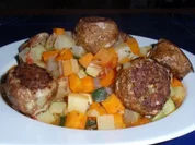 Kartoffelgemüse mit Fleischklößchen - Rezept