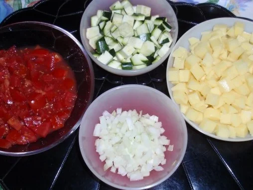 Kartoffelgemüse mit Fleischklößchen - Rezept - Bild Nr. 3