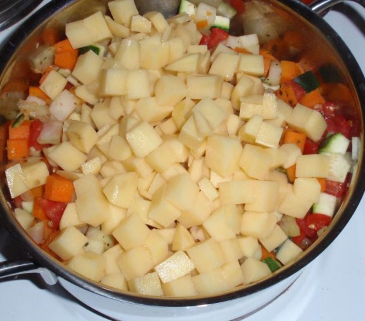 Kartoffelgemüse mit Fleischklößchen - Rezept - Bild Nr. 7