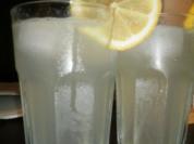 Cocktail "Cachaça-Tonic" - Rezept