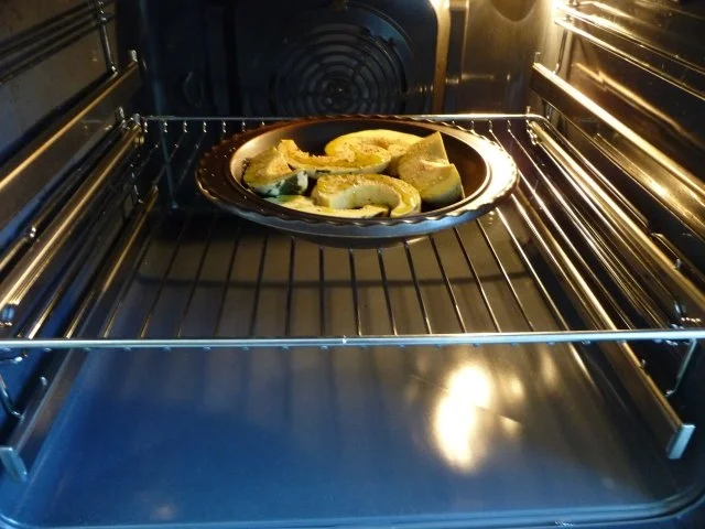 Rezept: Aus dem Backofen : Kürbisscheiben Bild Nr. 8 Aus dem Backofen : Kürbisscheiben - Rezept - Bild Nr. 8